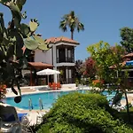 Palma Rosa Çamyuva