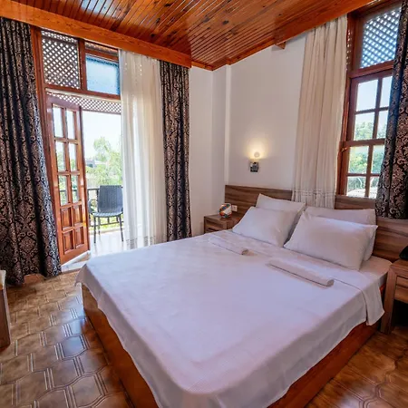 Palma Rosa Oda ve Kahvaltı 3*