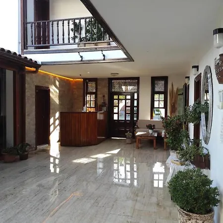 Palma Rosa Bed & Breakfast 3*