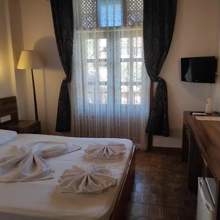 Palma Rosa Bed & Breakfast 3*
