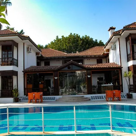 Palma Rosa Bed and Breakfast Çamyuva