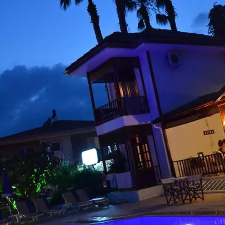 Palma Rosa Bed and Breakfast 3*