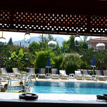 Palma Rosa Bed and Breakfast 3*