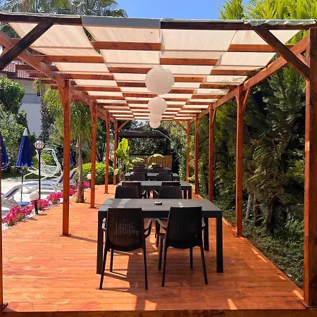 Bed & Breakfast Palma Rosa Camyuva