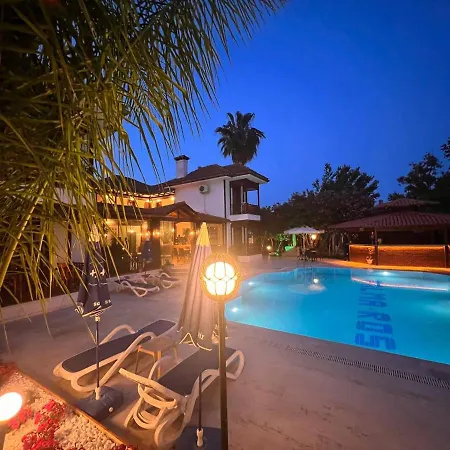 Bed & Breakfast Palma Rosa Camyuva