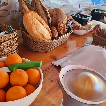 Alojamento de Acomodação e Pequeno-almoço Palma Rosa Çamyuva