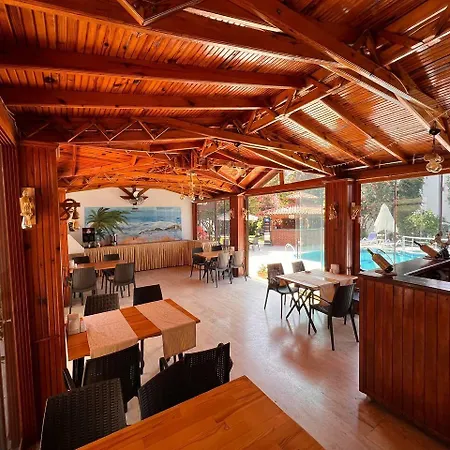 Palma Rosa Bed & Breakfast Çamyuva