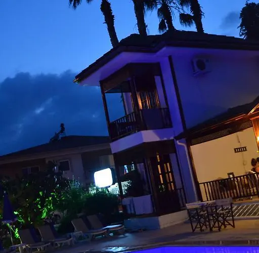 Palma Rosa Bed & Breakfast 3*
