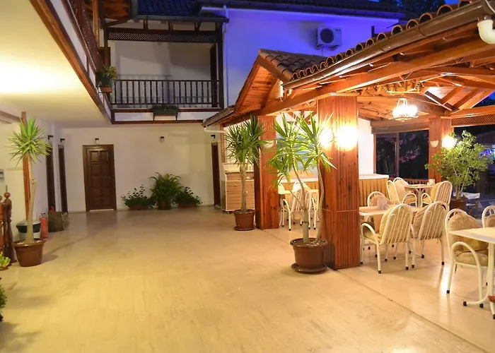 Palma Rosa Bed & Breakfast Çamyuva